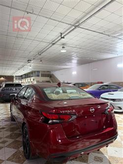 نيسان فيرسا